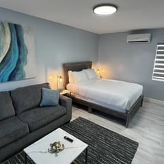 Stylish Beachside Boutique Hotel- by Oceano Suites