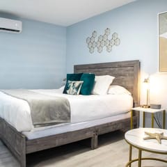 Beach-Walk King Suite w/ Kitchenette Oceano Suites