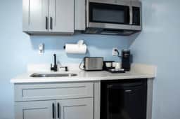 Cozy Beachside Boutique Hotel with kitchen - Image 5