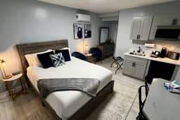 2 BR Suite Upscale Beachside Boutique Hotel