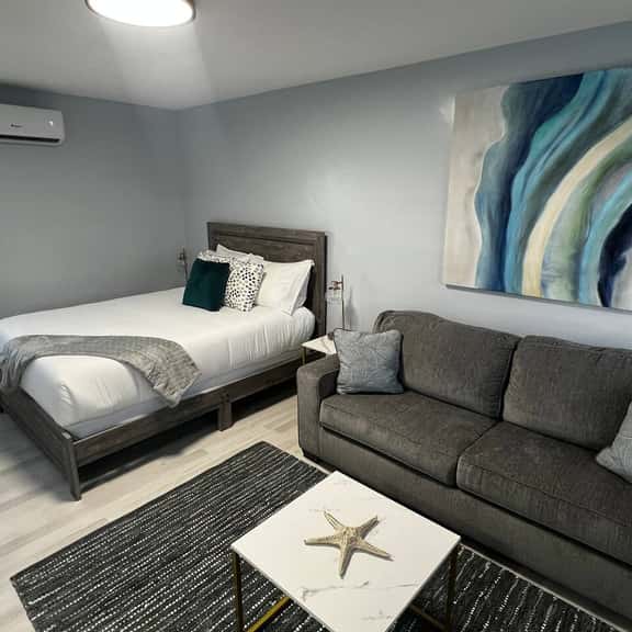 Stylish Beachside Boutique Hotel - Oceano Suites - Image 1