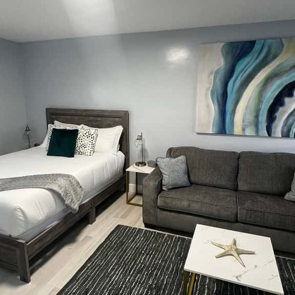 Stylish Beachside Boutique Hotel by Oceano Suites - Image 1