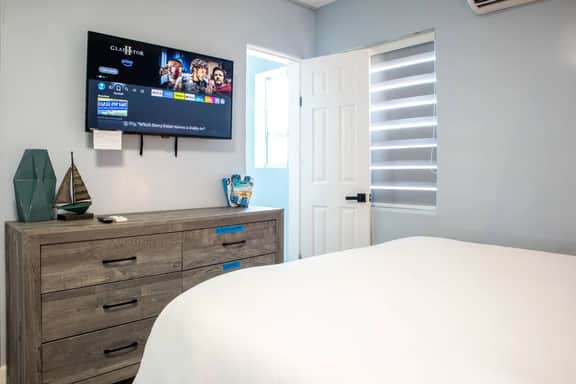 Upscale Beachside Boutique Hotel- by Oceano Suites