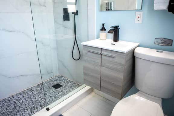Upscale Beachside Boutique Hotel- by Oceano Suites - Image 5