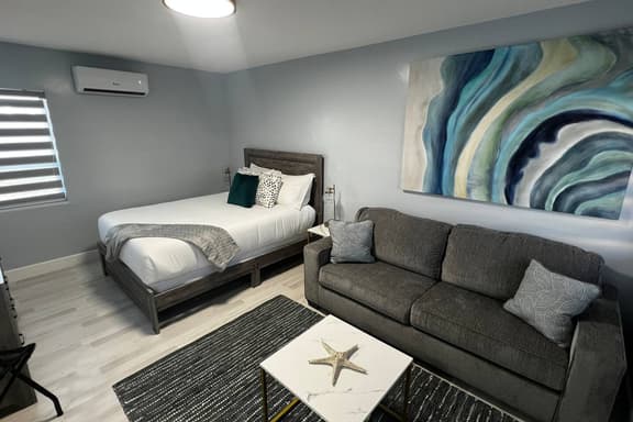 Stylish Beachside Boutique Hotel - Oceano Suites